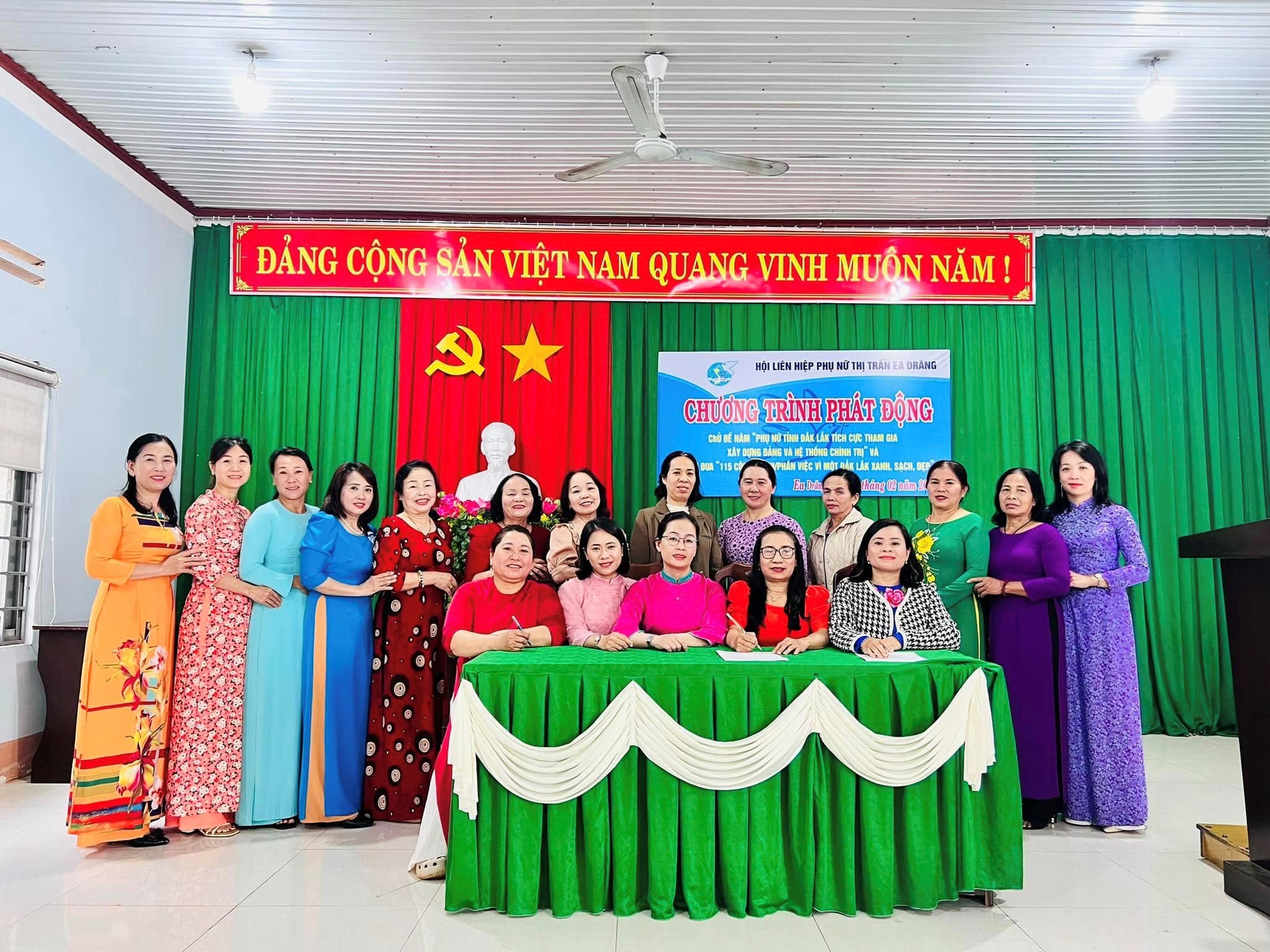 Hội Liên hiệp Phụ nữ thị trấn phát động thực hiện chủ đề năm và đợt thi đua “115 công trình, phần việc vì một Đắk Lắk xanh - sạch – đẹp”