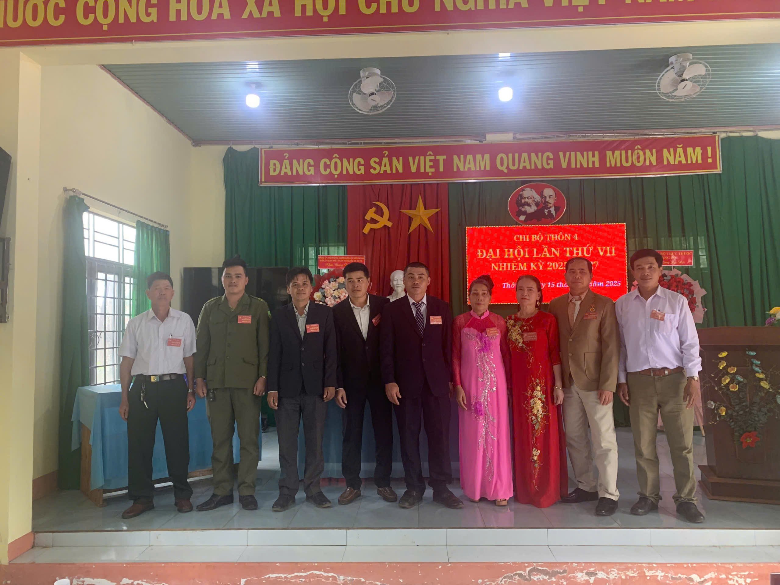Đảng ủy xã Ea Tir: Hoàn thành tổ chức đại hội các chi bộ trực thuộc nhiệm kỳ 2025 – 2027