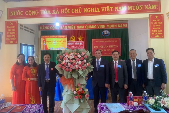 Đảng ủy xã Ea Răl: Hoàn thành tổ chức đại hội các chi bộ trực thuộc nhiệm kỳ 2025 – 2027