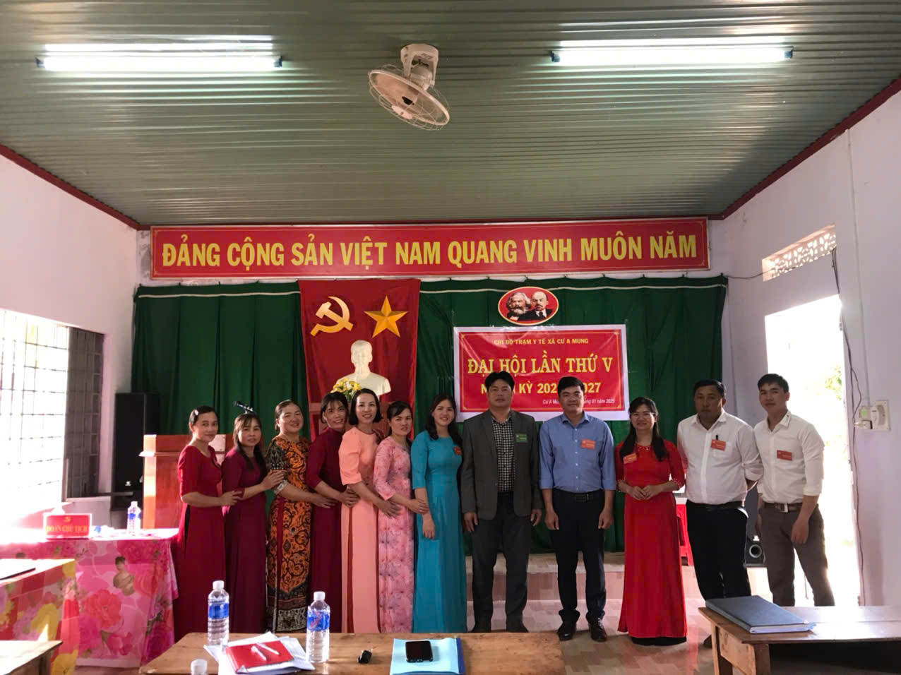 Đảng ủy xã Cư A Mung: 100% Chi bộ hoàn thành đại hội nhiệm kỳ 2025 – 2027