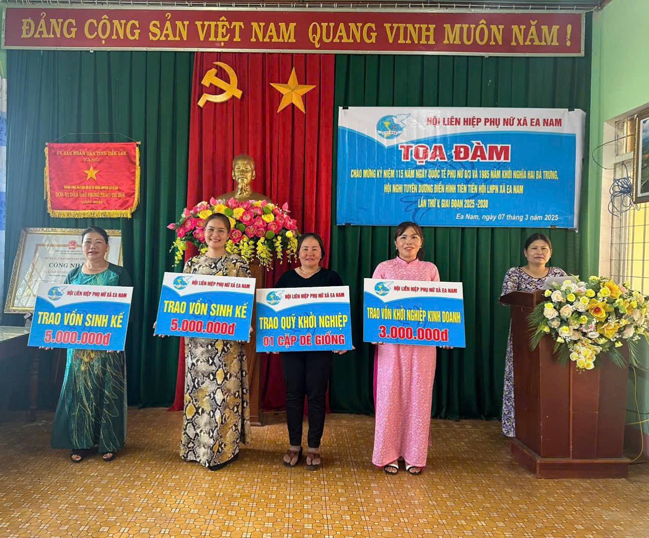 Hội Liên hiệp Phụ nữ xã Ea Nam biểu dương điển hình tiên tiến lần thứ V giai đoạn 2025-2030