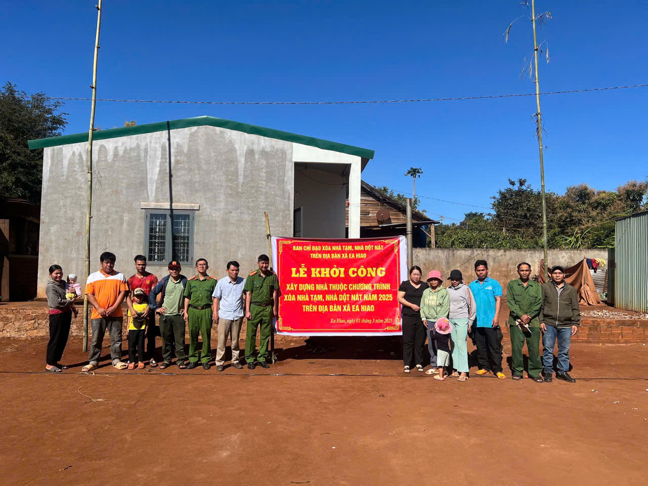 Xã Ea Hiao: Khởi công xây dựng nhà ở kiên cố cho hộ nghèo, hộ cận nghèo theo Chương trình xóa nhà tạm, nhà dột nát năm 2025