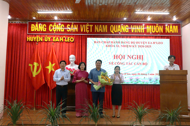 Huyện ủy Ea H'Leo: Hội nghị về công tác cán bộ