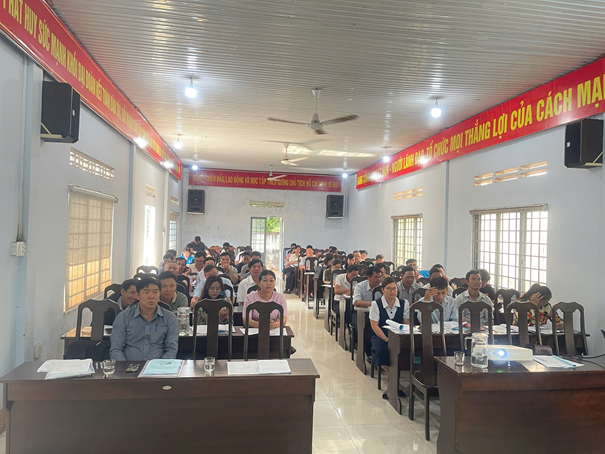 Huyện Ea H’Leo: Tập huấn hưỡng dẫn phân chia địa bàn điều tra, thu thập thông tin phiếu bảng kê hộ và trang trại trong Tổng điều tra nông thôn, nông nghiệp năm 2025