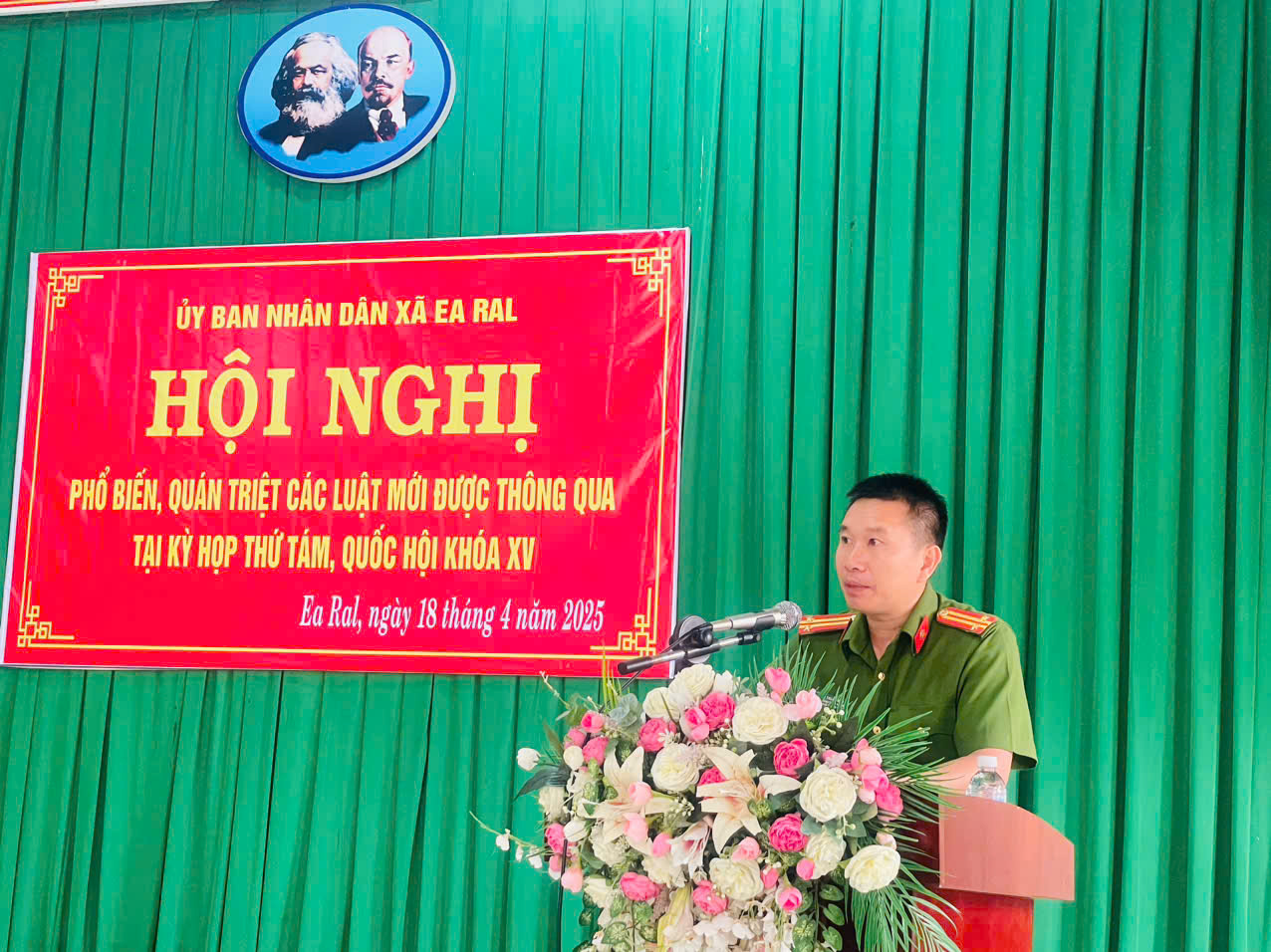 Xã Ea Răl: Hội nghị phố biến, quán triệt các Luật mới được thông qua tại kỳ họp thứ Tám, Quốc hội khóa XV