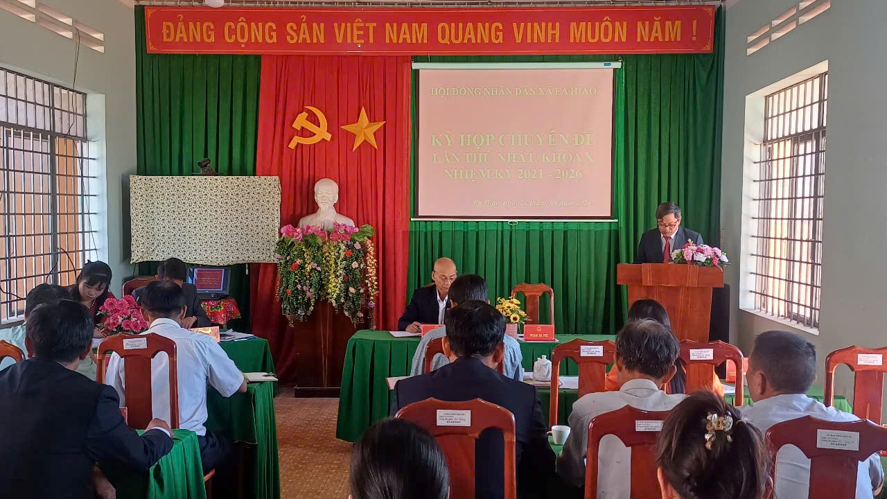 Kỳ họp chuyên đề lần thứ Nhất của Hội đồng nhân dân xã Ea Hiao