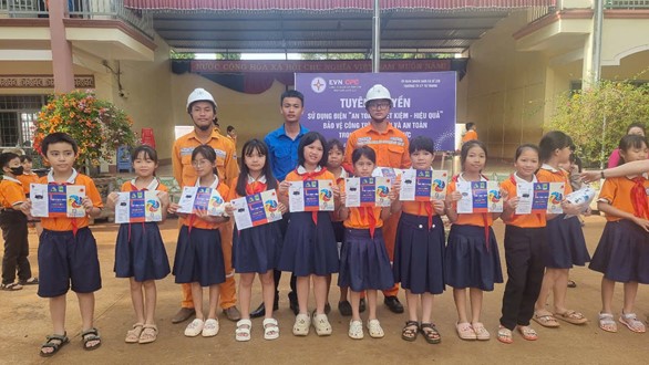 Tuyên truyền sử dụng điện an toàn, tiết kiệm, hiệu quả ở trường học