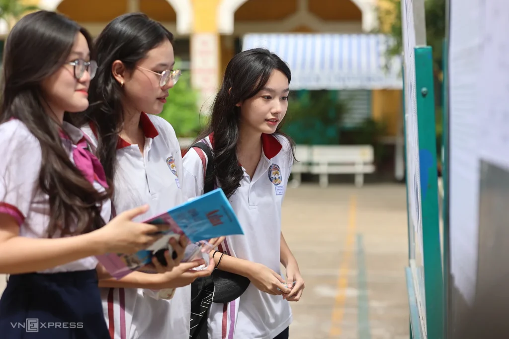 Địa chỉ Email và đường dây nóng tiếp nhận, xử lý thông tin Kỳ thi tốt nghiệp THPT và tuyển sinh lớp 10 năm 2025