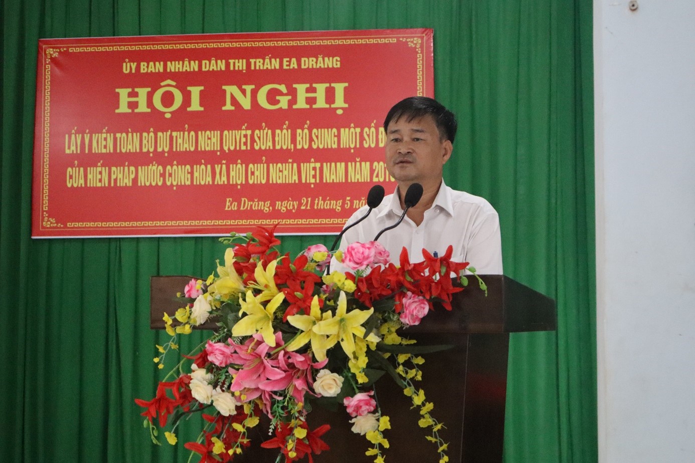 UBND thị trấn Ea Drăng: Hội nghị lấy ý kiến về toàn bộ dự thảo Nghị quyết sửa đổi, bổ sung một số điều của Hiến pháp nước Cộng Hòa Xã Hội Chủ Nghĩa Việt Nam năm 2013