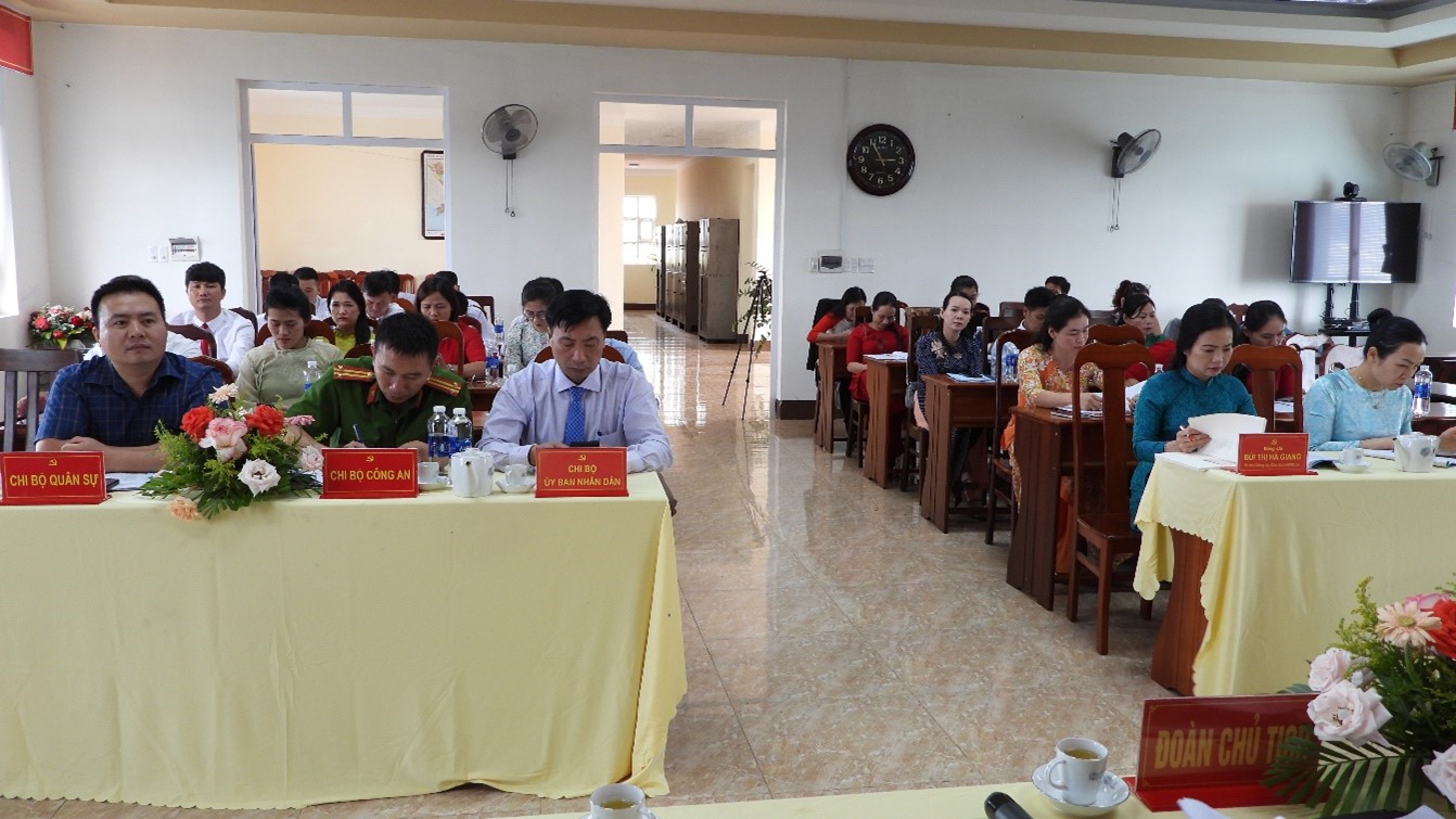 Đại hội Chi bộ các cơ quan Đảng xã Ea Drăng, tỉnh Đắk Lắk lần thứ Nhất, nhiệm kỳ 2025 – 2030