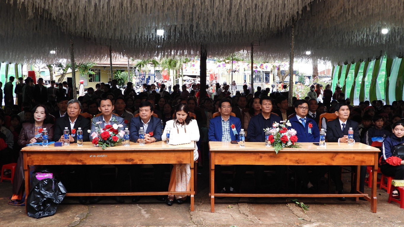 Trường THCS Nguyễn Văn Trỗi kỷ niệm 20 năm thành lập