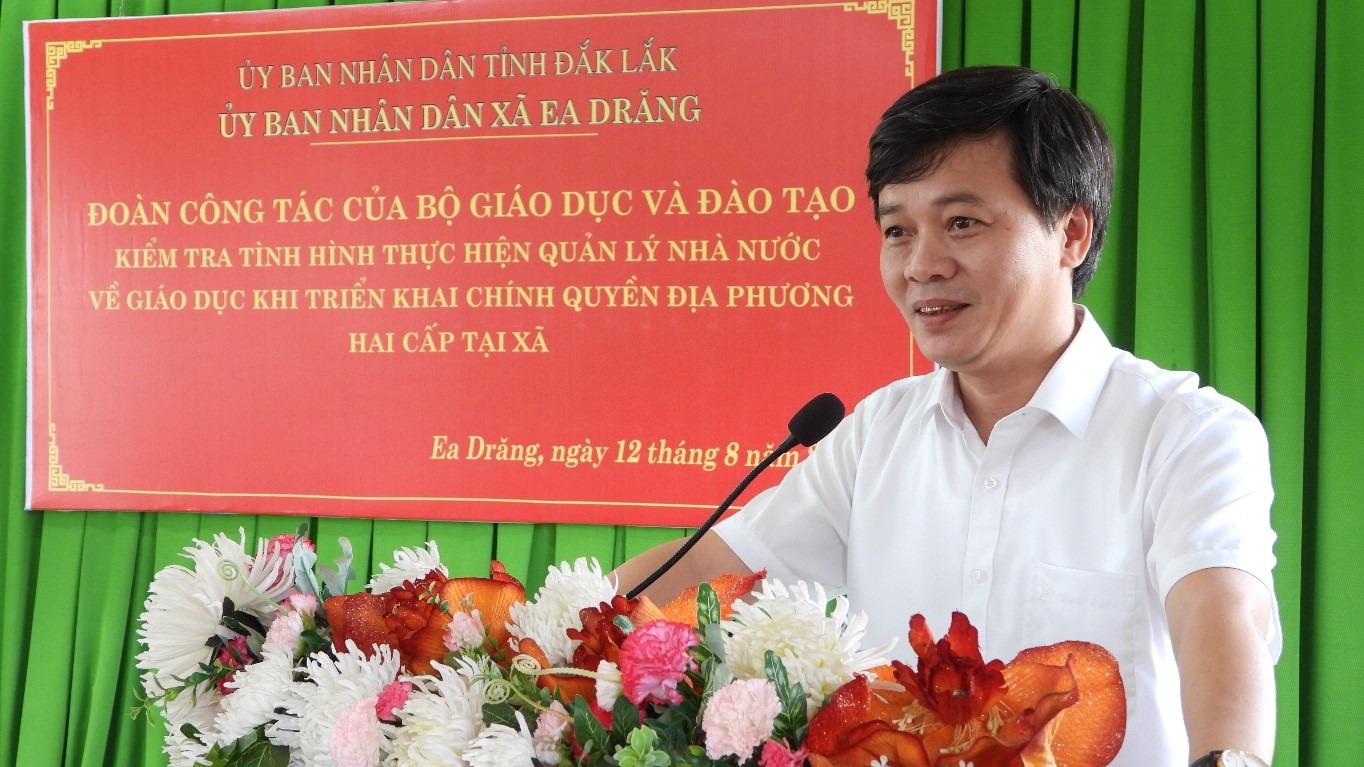 Đoàn công tác của Bộ giáo dục và Đào tạo kiểm tra tình hình thực hiện quản lý nhà nước về giáo dục khi thực hiện chính quyền hai cấp