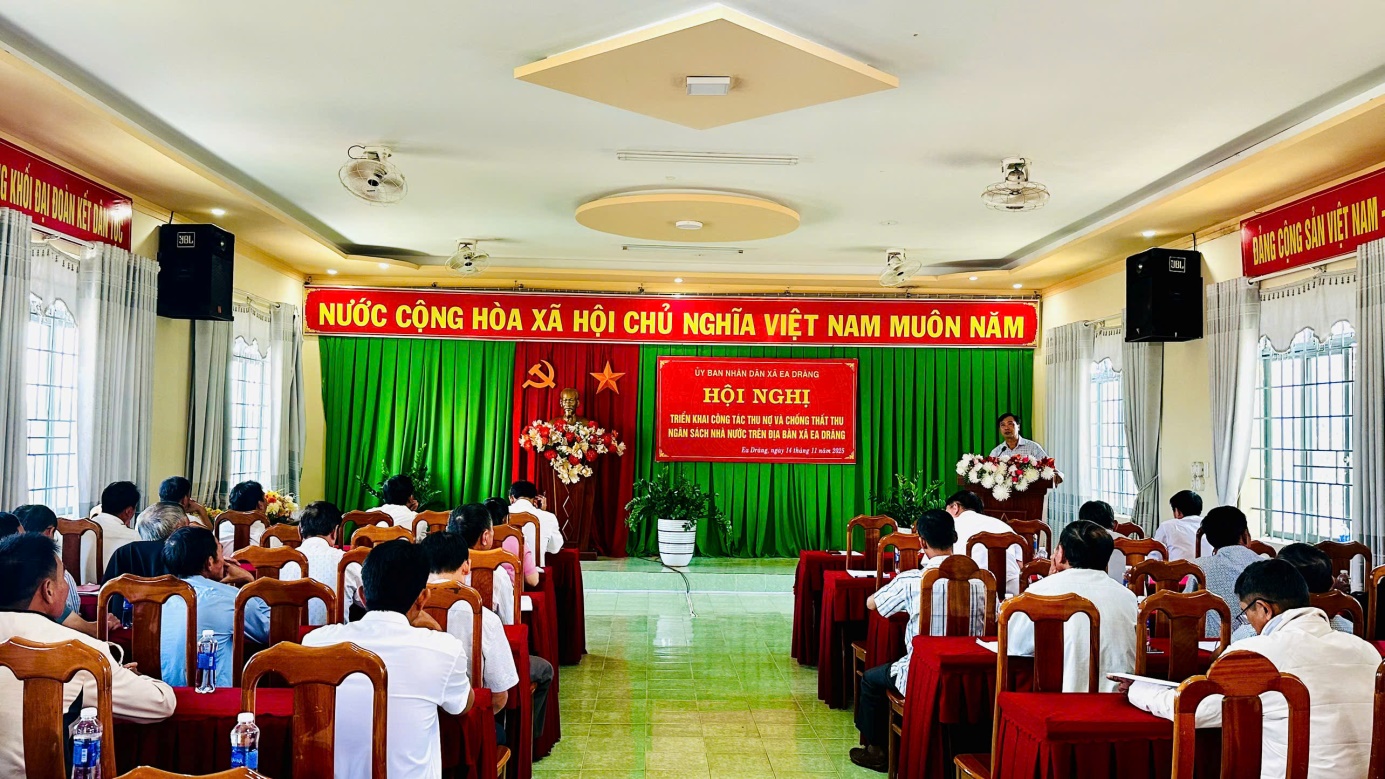 Hội nghị triển khai công tác thu nợ và chống thất thu ngân sách Nhà nước trên địa bàn xã Ea Drăng.