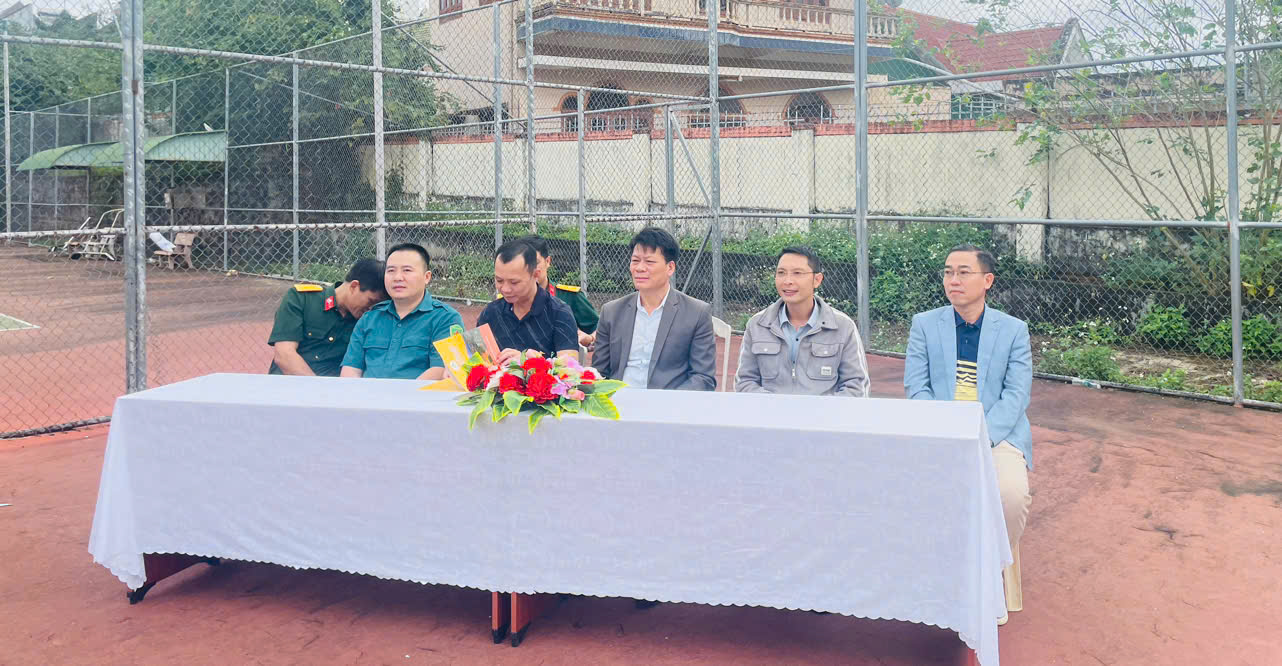 Xã Ea Drăng tổ chức Giải quần vợt chào mừng kỷ niệm 81 năm ngày thành lập Quân đội nhân dân Việt Nam và chào năm mới Bính Ngọ 2026