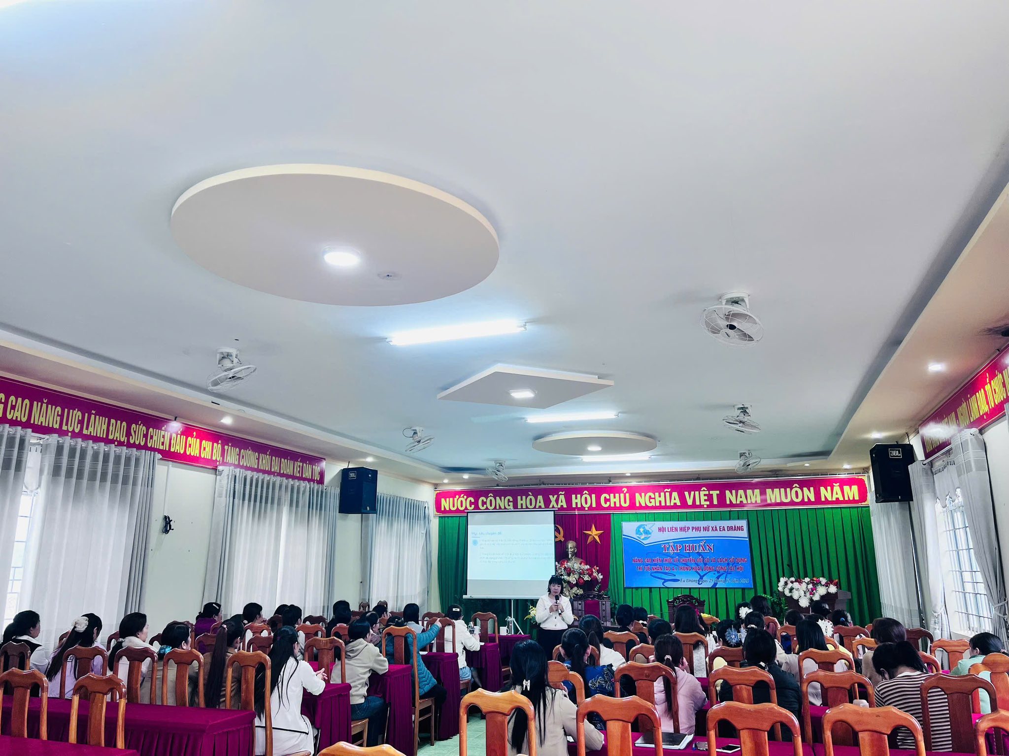 Tập huấn nâng cao kiến thức về chuyển đổi số và cách sử dụng trí tuệ nhân tạo AI trong hoạt động công tác Hội