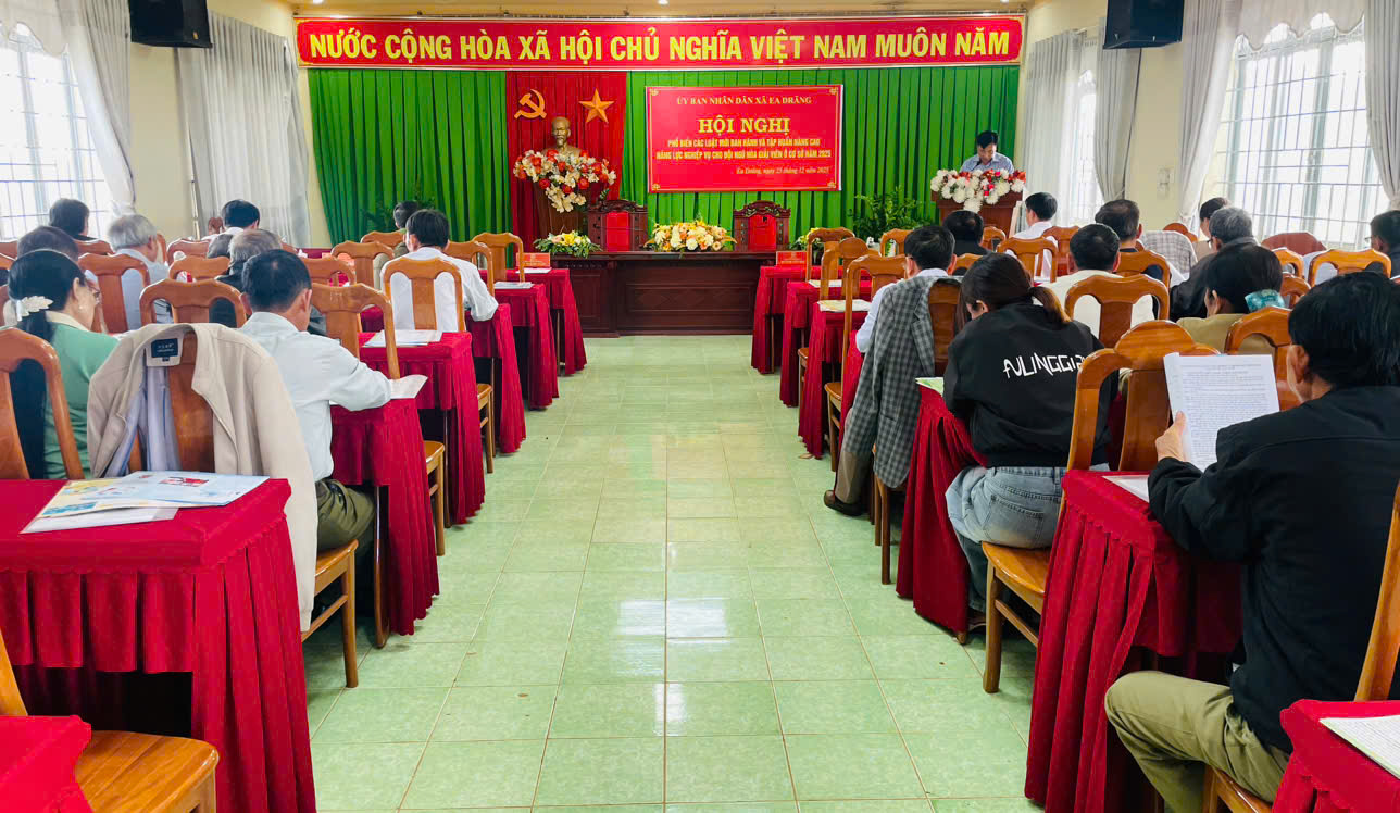 Hội nghị phổ biến các Luật mới ban hành và tập huấn nâng cao năng lực nghiệp vụ cho đội ngủ hòa giải viên ở cơ sở năm 2025