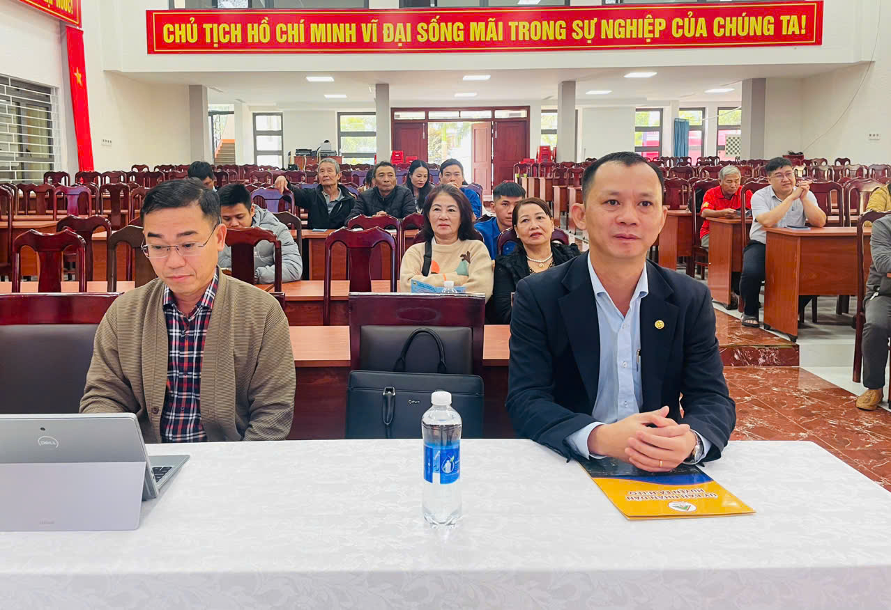 Hội nghị giới thiệu việc làm cho người lao động và người đồng bào dân tộc thiểu số tại xã Ea Drăng