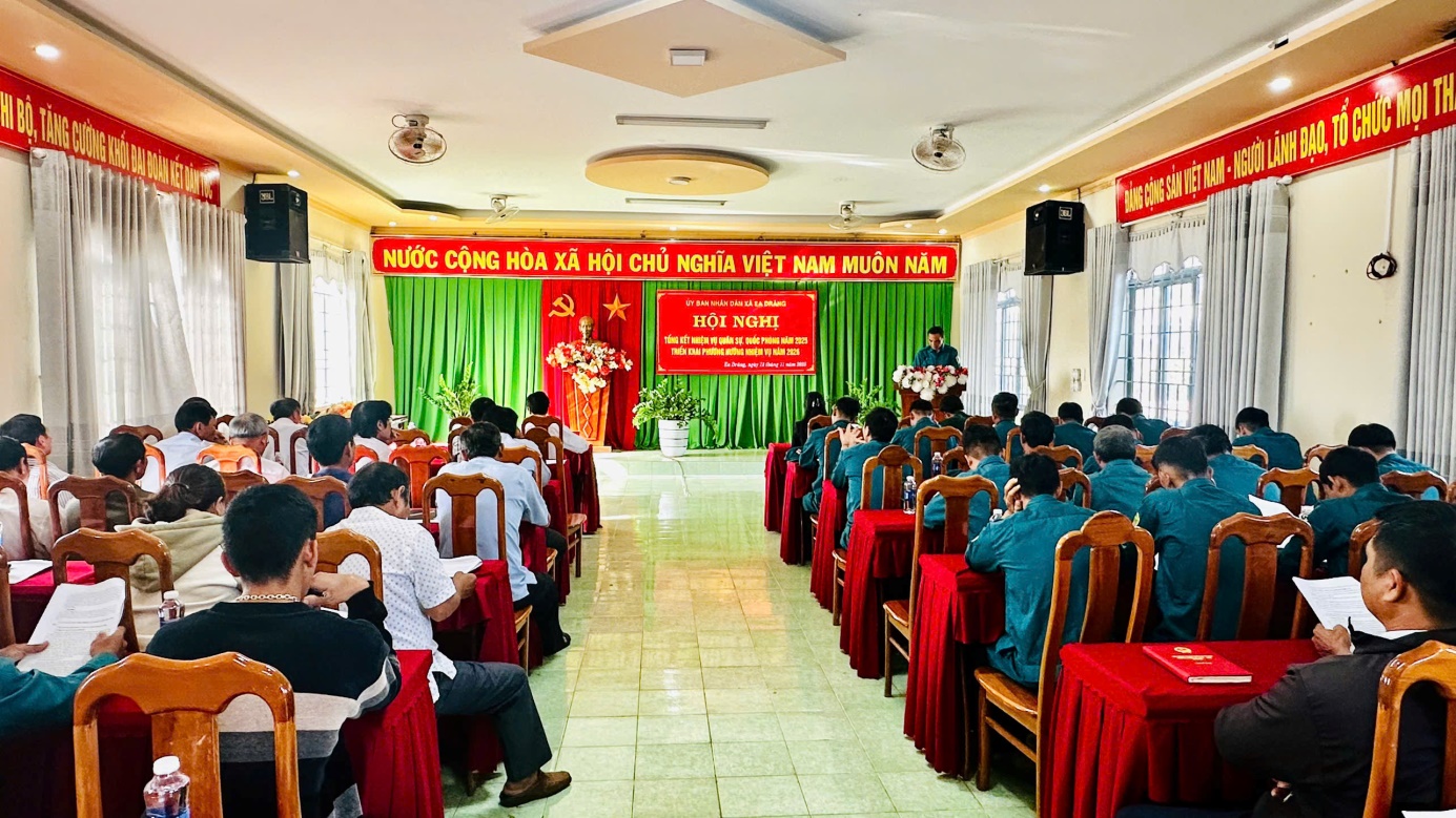 Xã Ea Drăng:  Hội nghị tổng kết nhiệm vụ quân sự, quốc phòng năm 2025, triển khai phương hướng nhiệm vụ năm 2026.