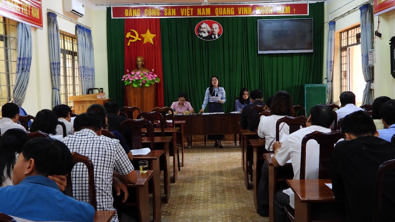 Tổ cấp ủy, Đảng ủy xã Ea Drăng tham gia sinh hoạt với Chi bộ trường THPT số 01 Phan Chu Trinh