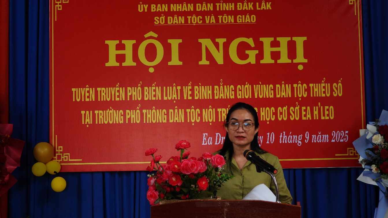 Tuyên truyền phổ biến pháp luật về bình đẳng giới  tại trường PTDTNT – THCS Ea H’Leo