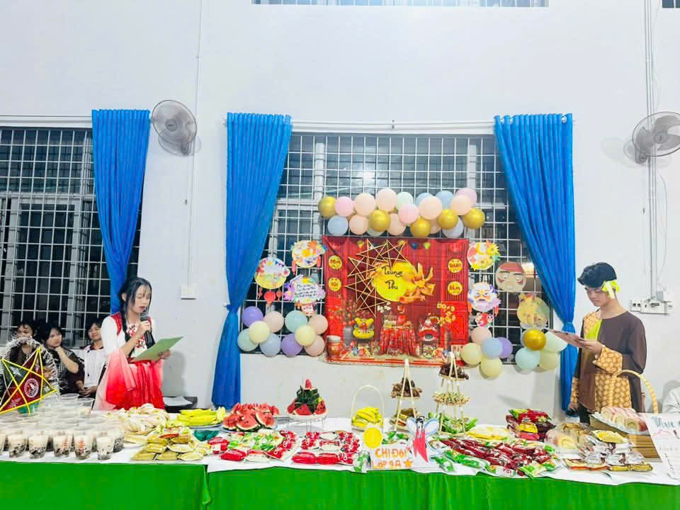 Xã Ea Drăng các trường sôi nổi tổ chức các hoạt động Trung thu