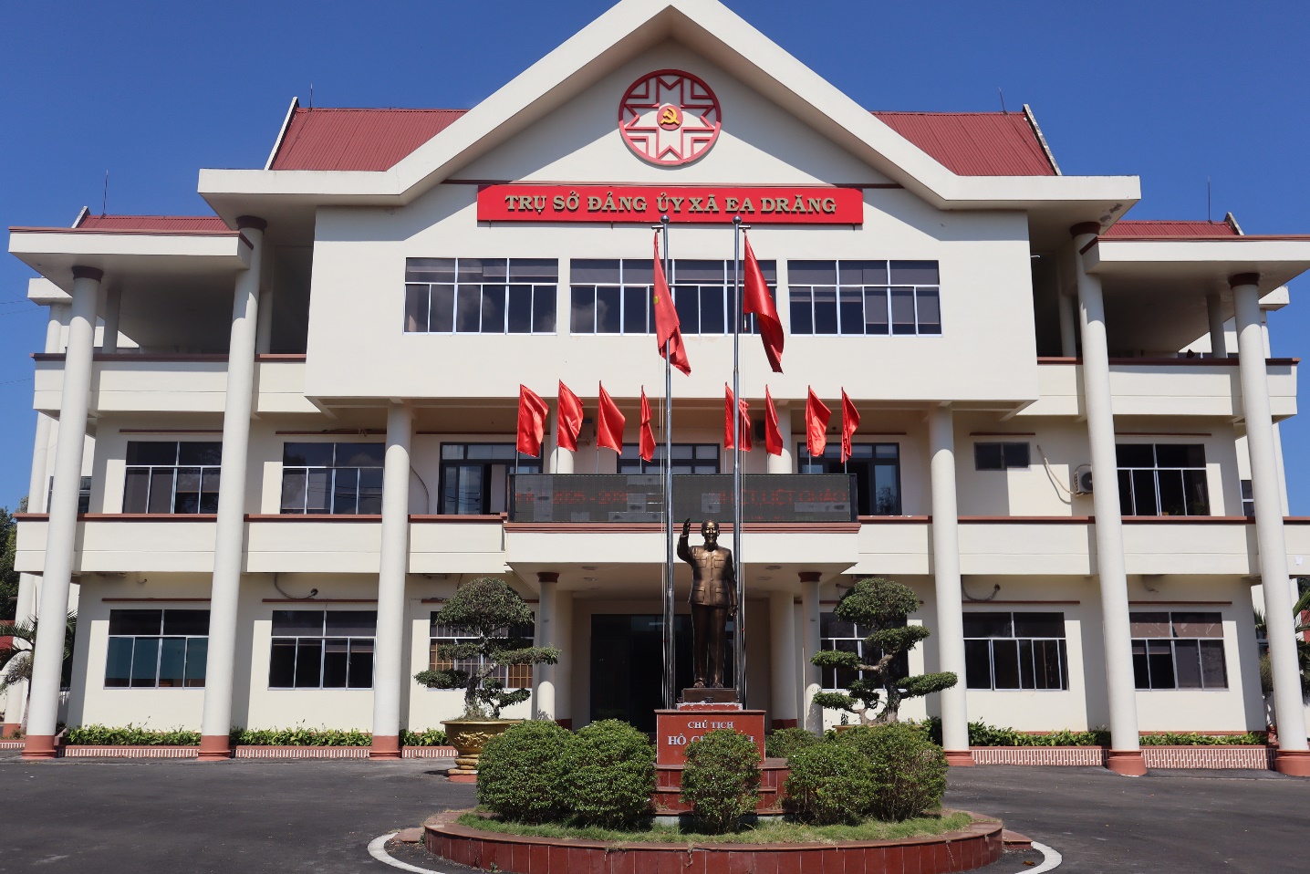 Ea Drăng: đẩy mạnh công tác tuyên truyền chào mừng đại hội đảng toàn quốc lần thứ XIV