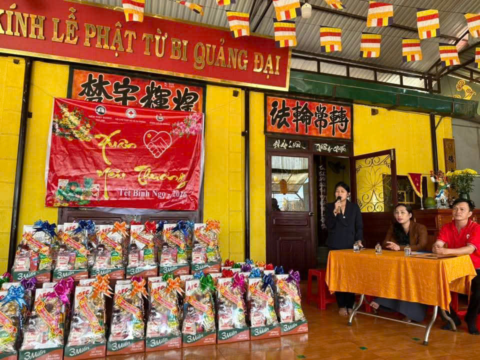 Xã Ea Drăng: “Chung tay chăm lo Tết – Không để ai bị bỏ lại phía sau”