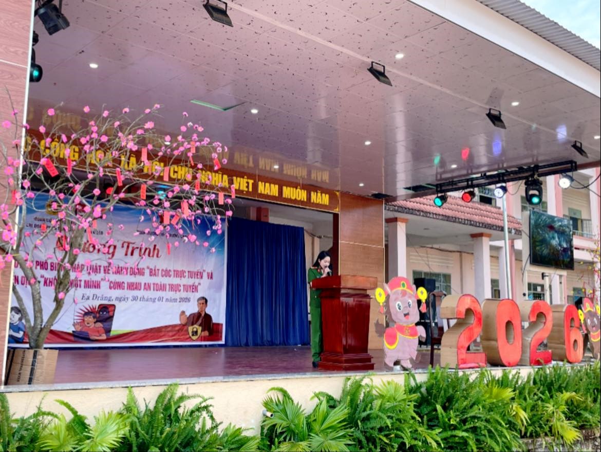 Chương trình tuyên truyền phổ biến pháp luật về hành động “Bắt cóc trực tuyến” và chiến dịch “Không một mình” “cùng nhau an toàn trực tuyến”