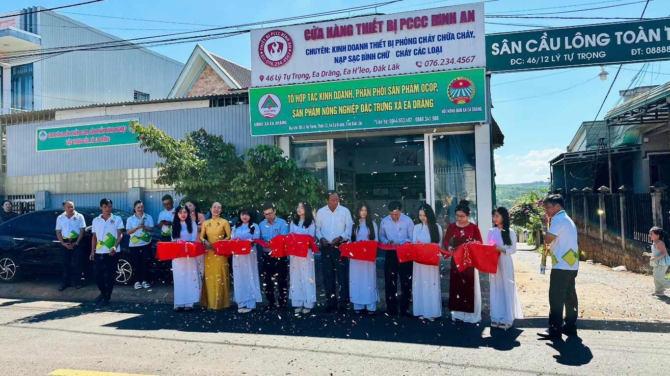 Xã Ea Drăng ra mắt Tổ hợp tác kinh doanh, phân phối sản phẩm OCOP và nông sản đặc trưng