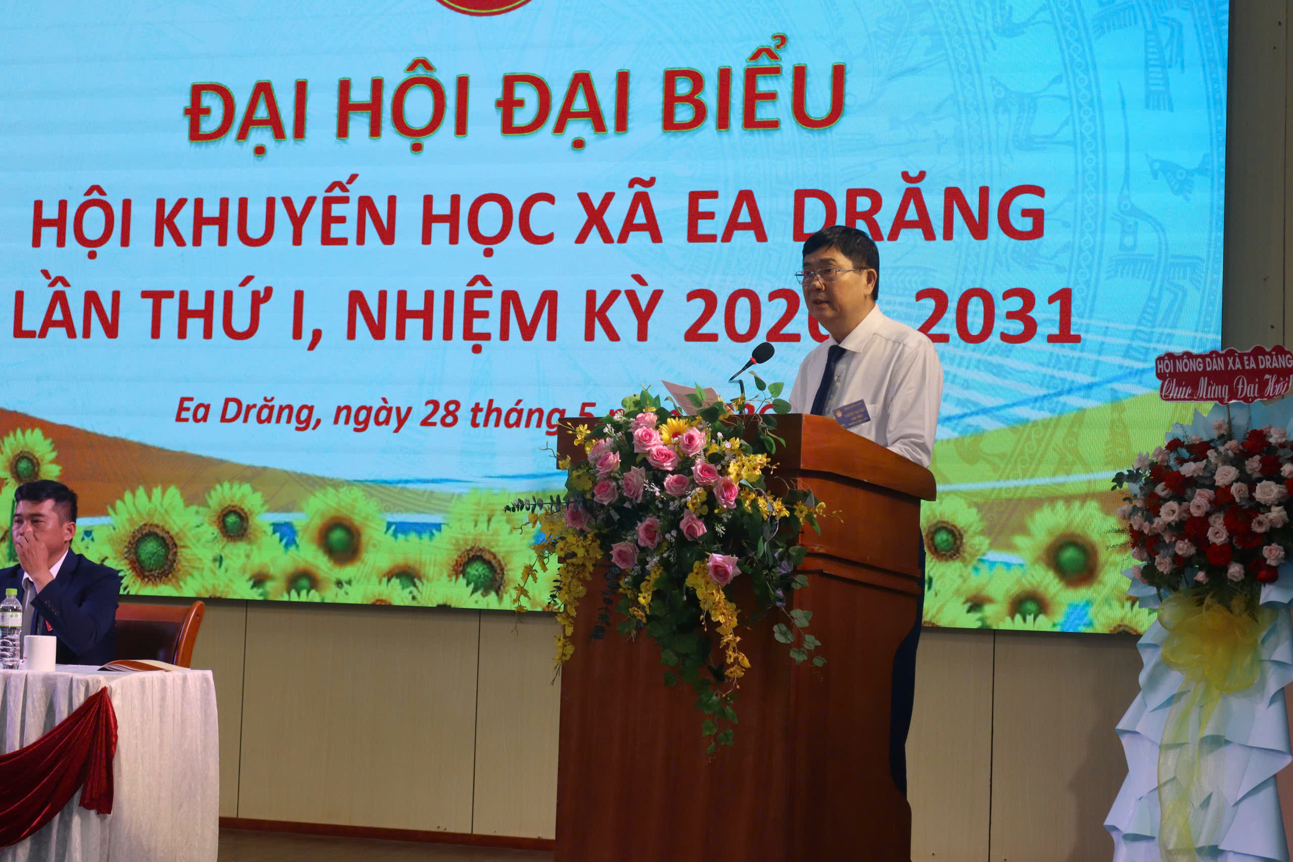 nha-giao-pham-dang-khoa