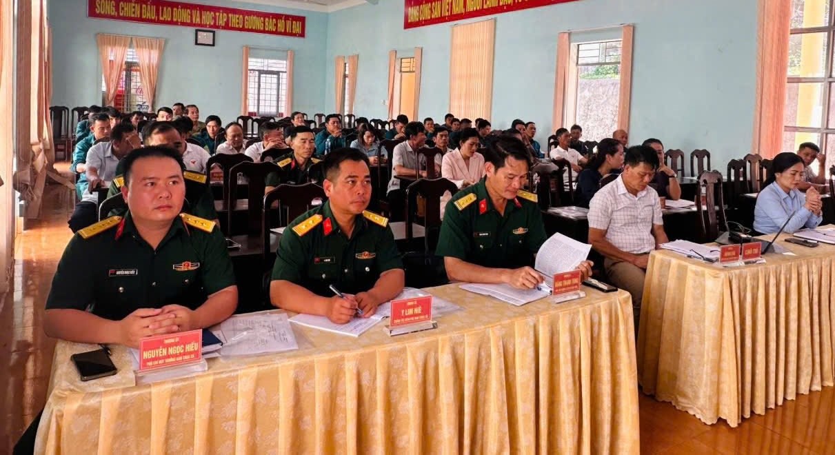 Xã Ea Drăng sơ kết công tác quân sự, quốc phòng 6 tháng đầu năm 2026