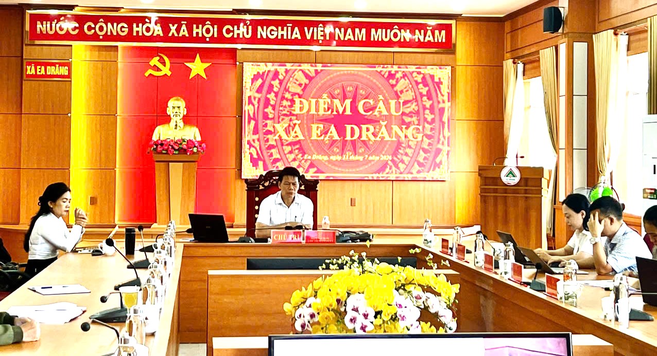 Xã Ea Drăng tham dự Hội nghị trực tuyến UBND tỉnh Đắk Lắk sơ kết thực hiện nhiệm vụ phát triển kinh tế - xã hội 6 tháng đầu năm, triển khai nhiệm vụ 6 tháng cuối năm 2026