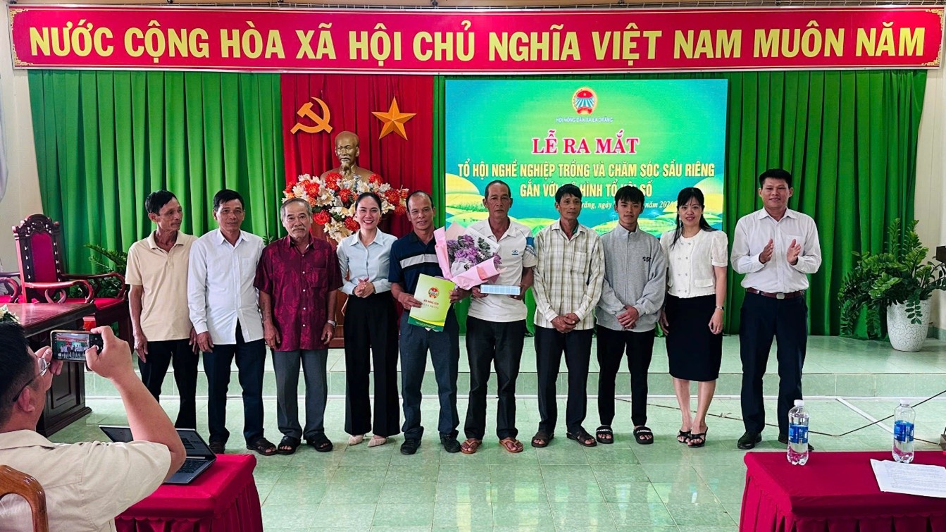 Lễ ra mắt Tổ hội nghề nghiệp trồng và chăm sóc Sầu riêng gắn với Mô hình Tổ hội số