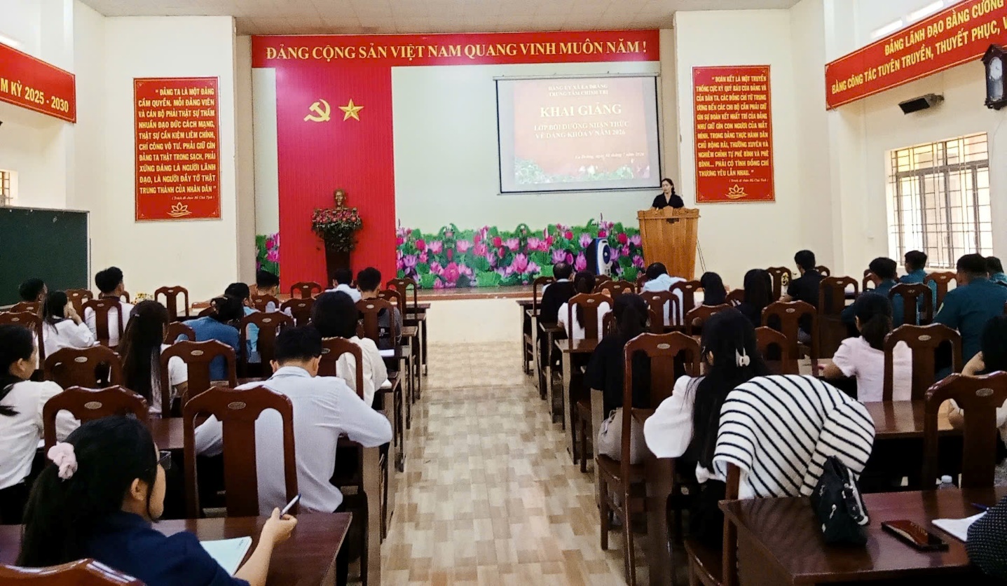 Khai giảng lớp Bồi dưỡng nhận thức về Đảng khóa V năm 2026