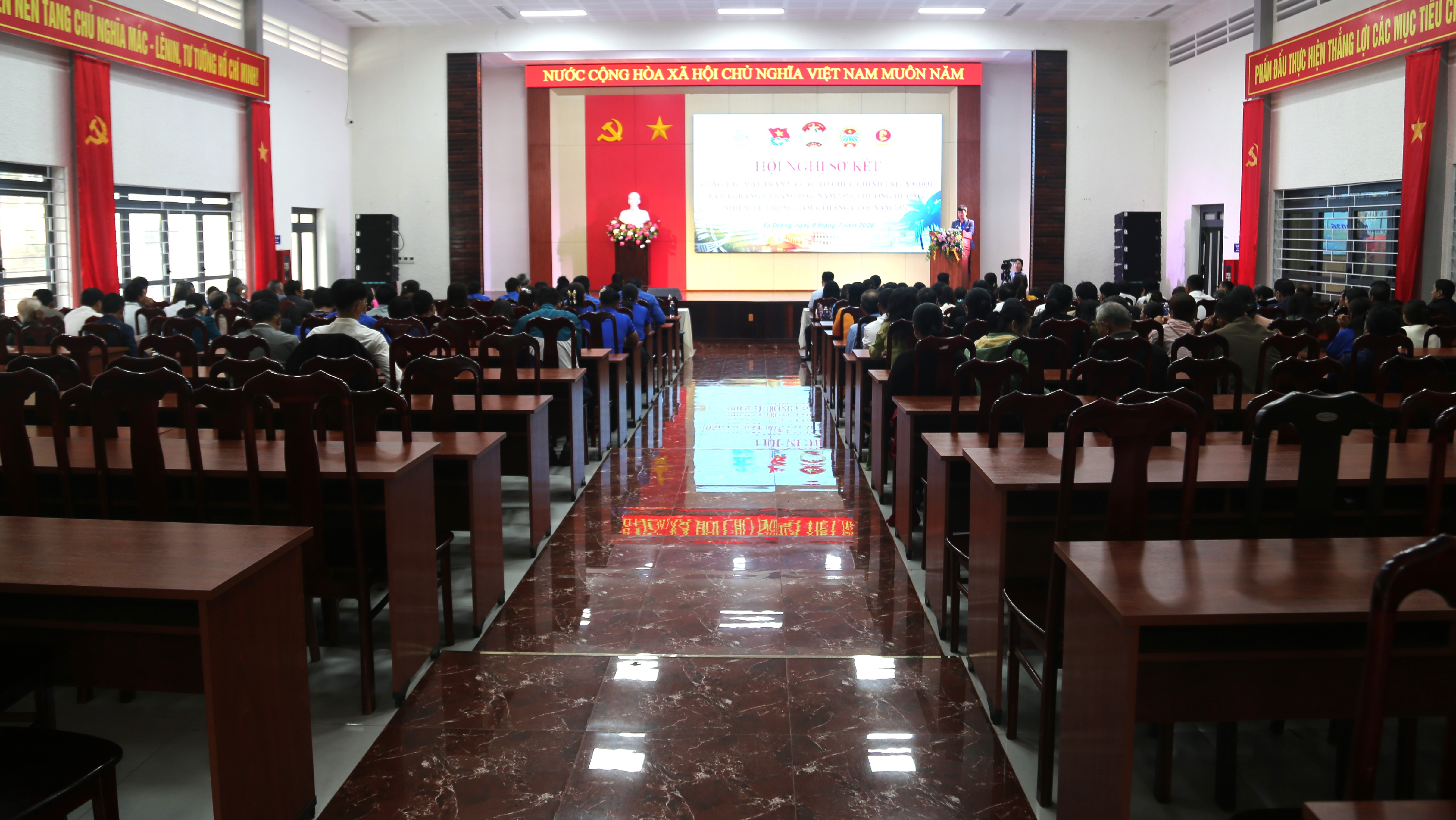 Hội nghị sơ kết công tác Mặt trận và các tổ chức chính trị - xã hội xã Ea Drăng 6 tháng đầu năm, phương hướng, nhiệm vụ trọng tâm 6 tháng cuối năm 2026.
