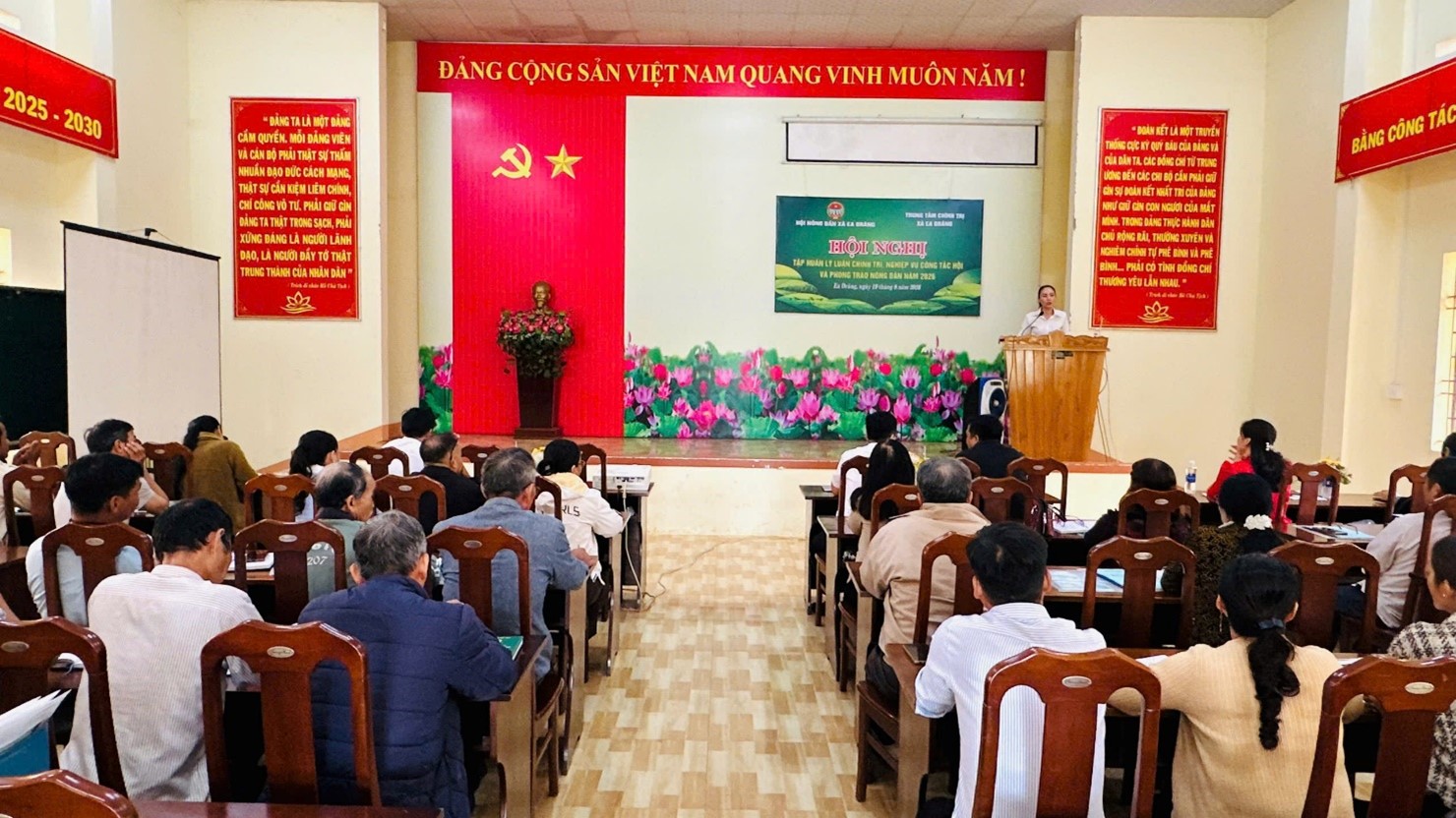 Khai mạc Hội nghị tập huấn lý luận chính trị, nghiệp vụ công tác hội và phong trào Nông dân năm 2026